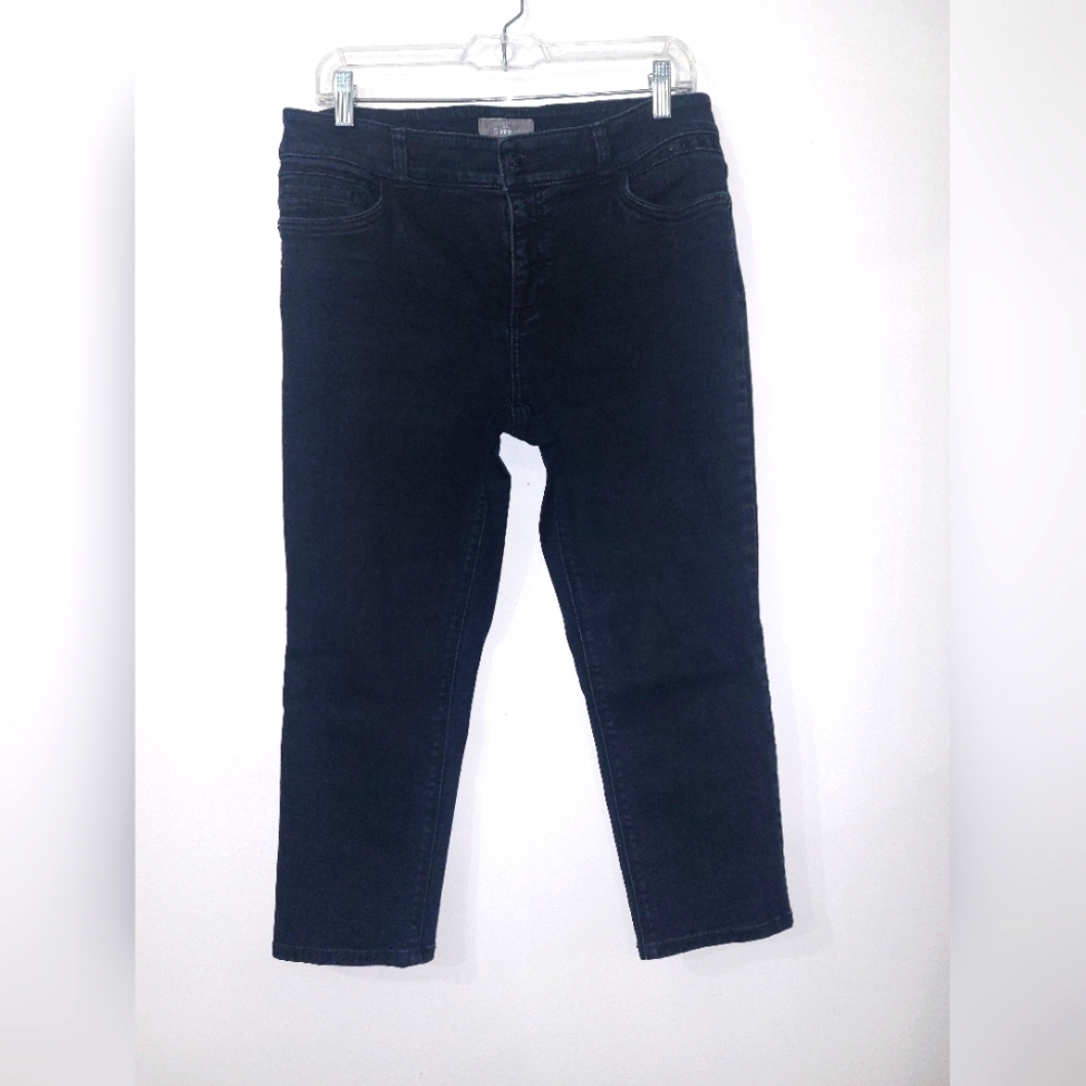 "Chico's" Jeans Color: Black Size:1(M)